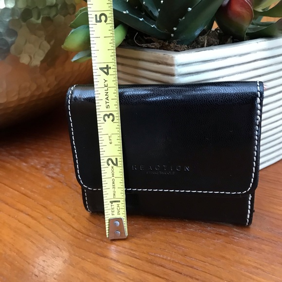 Kenneth Cole Reaction Compact Tri-Fold Wallet - Black Patent & White Stitching - Picture 6 of 8